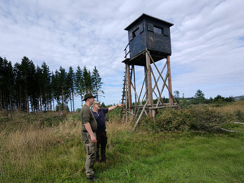 Niemand sollte Angst haben Fragen zu stellen. Wir beantworten alle Ihre Fragen bezüglich der Jagd und gehen dabei sehr ausführlich auf Sie und Ihre Interessen ein.